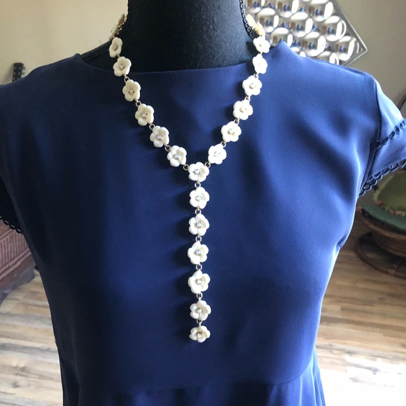 BaubleBar Jewelry - BaubleBar White Floral Choker Chain Necklace